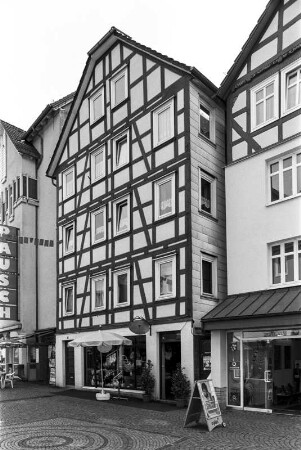 Wohn- und Geschäftshaus (Wohn- und Geschäftshaus, Fachwerk); Frankenberg, Neustädter Straße 5