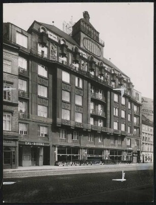 Fürstenhof (auch: Rolandbühne, Theater in der Praterstraße), Wien: Ansicht von Osten