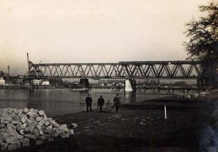 Karlsruhe - 1930er und 1940er Jahre. Rheinbrücke