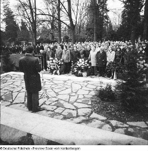 Johannisfriedhof Dresden, Einweihung einer Gedenkstätte für polnische und tschechische Staatsbürger, die in den Jahren des Faschismus in Deutschland (Dresden) ums Leben kamen