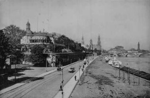 Dresden-Altstadt. Blick von der Carolabrücke gegen die Brühlsche Terrasse mit Moritzmonument und Restaurant "Belvedere" und das Terrassenufer (links vorn: Pionierdenkmal) nach Südwesten