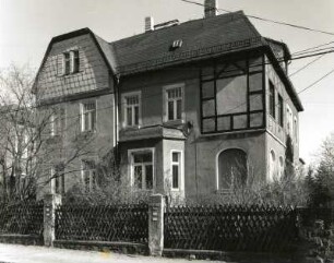 Radebeul, Reichsstraße 17. Wohnhaus (um 1900)