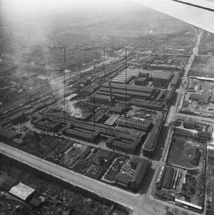 VEB Magdeburger Armaturenwerke "Karl Marx" in Magdeburg-Stadtfeld West : Blickrichtung Westen