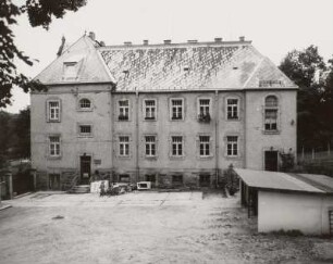 Ehemaliges Gefängnis in Markneukirchen : Markneukirchen (Vogtlandkreis), ehemaliges Gefängnis (1901/02, Wohnhaus (?) ), Johann-Sebastian-Bach-Straße 13, Hoffront