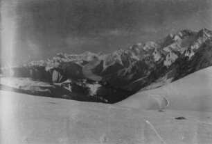 Gletscher : Ein Gletscher im Tian Shan Hochgebirge