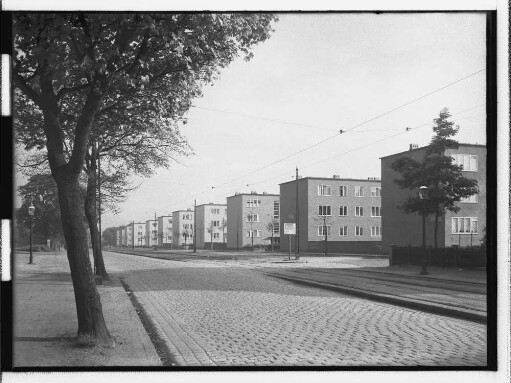 Baublock Luruper Chaussee Nr. 2 : [Wohnblocks]
