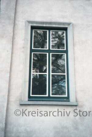 Altfresenburg: Gut: Herrenhaus: Fassade: Detailaufnahme: Fenster