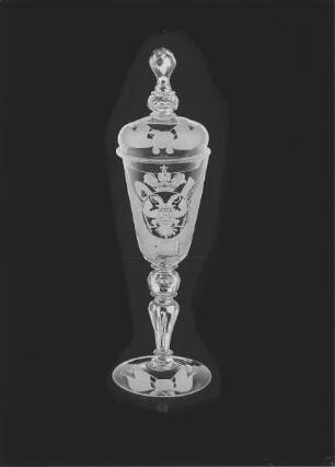 Deckelpokal (mit bekröntem Medaillon mit russischem Doppeladler)