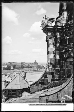 Dresden, Blick von der Katholischen Hofkirche gegen Ministerium