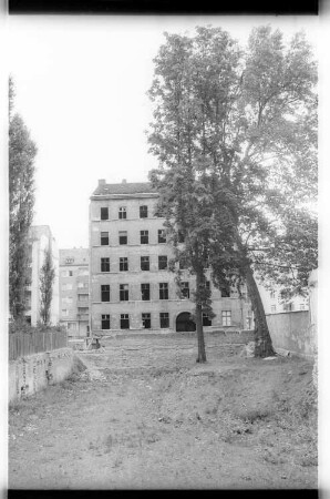 Kleinbildnegative: U.a. besetzte Häuser, Winterfeldstraße, 1981