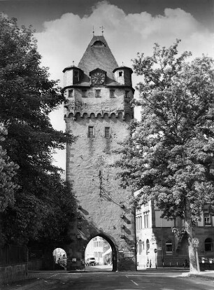 Miltenberg. Würzburger Tor (1405, 1714)