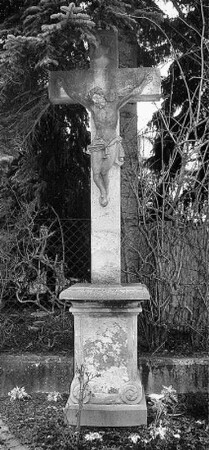 Wegkreuz; Schwalbach, Grüneburgweg 1