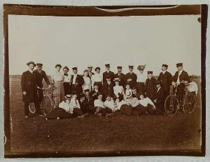 Ausfahrt des Radfahrklub Hammonia des Hamburg St. Pauli Turnvereins nach Bahrenfeld