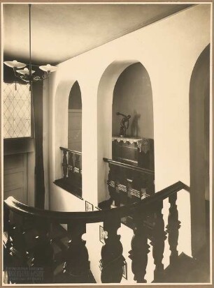 Landhaus Cohn, Doppel-Villa, Hubertusbader Straße, Berlin-Grunewald: Innenaufnahme Treppenpodest im 1.Obergeschoss