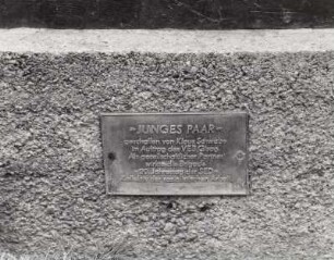 Figurengruppe "Junges Paar"