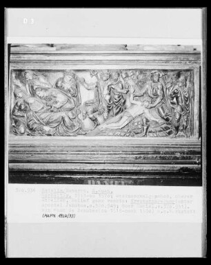 Hochaltar, Obergeschoss, Detail: Kreuzaufrichtung Christi