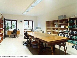 Sächsische Landesbibliothek - Staats- und Universitätsbibliothek Dresden. Außenstelle Deutsche Fotothek. 2. Obergeschoss. Dienstzimmer für Projekt Marburger Index (zugleich Beratungsraum) : Dresden-Neustadt, Bautzner Straße 19. Sächsische Landesbibliothek - Staats- und Universitätsbibliothek Dresden. Außenstelle Deutsche Fotothek. 2. Obergeschoss. Dienstzimmer für Projekt Marburger Index (zugleich Beratungsraum)