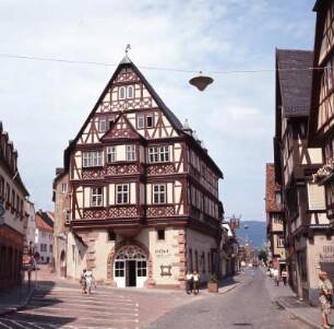 Miltenberg, Ältestes Gasthaus : Miltenberg. Ältestes deutsches Gasthaus "Zum Riesen" (1590)