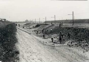 Herstellung des Flußbettes für die aus dem Witznitzer Kohlenfeld der Witznitzer Kohlenwerke zu verlegenden Wyhra.