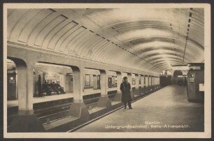Ansichtskarte Untergrundbahnhof "Belle-Alliance-Straße"