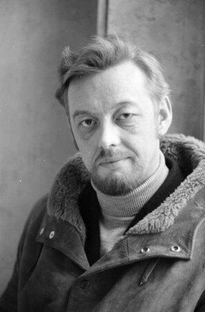 2000. Auftritt des Regisseurs und Schauspielers beim Kammertheater Karlsruhe Wolfgang Reinsch.
