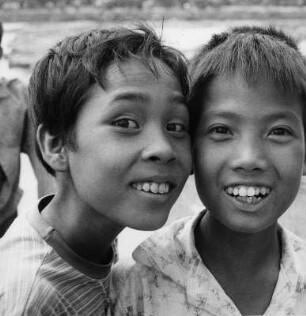 Vietnamesische Kinder in Haiphong (Bildarchiv Uwe Gerig)