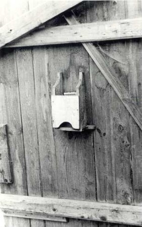 Briefkasten aus Terpe : Hausrat - Mobiliar. Ort: Terpje / Terpe. Haus Nr. 34. Briefkasten (Eigenanfertigung, aus Holz)