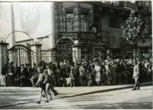 Andrang am Sportpalast vor Hitlers Rede zur Sudentenkrise