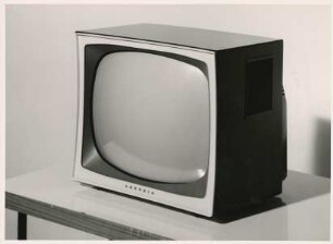 Grundig Fernseh-Tischempfänger "Zauberspiegel 143" von Heinz R. Hübner