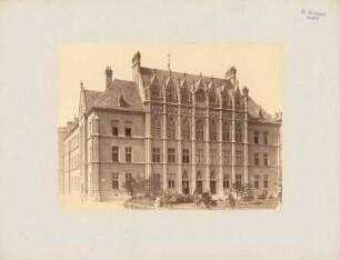 3-geschossiges Gebäude (Rathaus ?): Ansicht