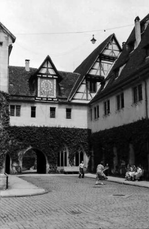 Tübingen-Bebenhausen: Hof des Schlosses