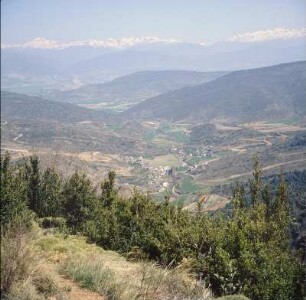 Pyrenäen. Spanische Seite, Ausblick in die argonesische Landschaft