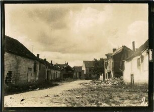 Straße in Loivre