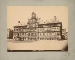 Hôtel de ville, Antwerpen: Fassadenansicht des Rathauses zum Marktplatz