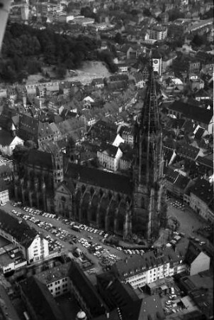 Freiburg: Münster, von Westen