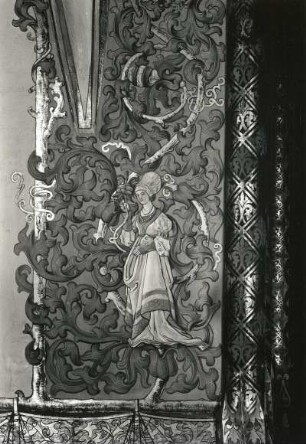 Haendel, Ernst. Dekorative Wandmalerei mit Frauenfigur und Rankenwerk. Wachsfarbe. Um 1875/1880. Meißen: Albrechtsburg, Großer Bankettsaal