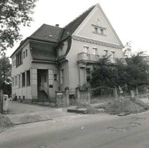 Dresden-Trachau, Industriestraße 33. Villa (1910 erb.). Straßenansicht
