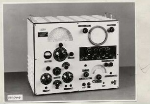 Fernsehprüfsender Prüfgenerator vorn, Foto 1955