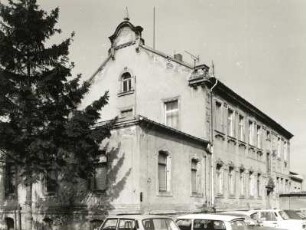 Meißen-Vorbrücke, Zscheilaer Straße 57. Verwaltungsgebäude (1886/1900)
