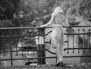 Unter den Brücken (1944/1945) - Filmanfang