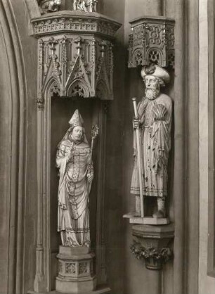 Standbilder des Bischofs Donatus und von Jacobus d.-.