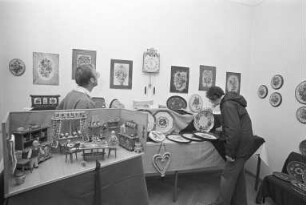 Ausstellung von Werkarbeiten aus den Kursen des letzten Semesters an der Volkshochschule Karlsruhe