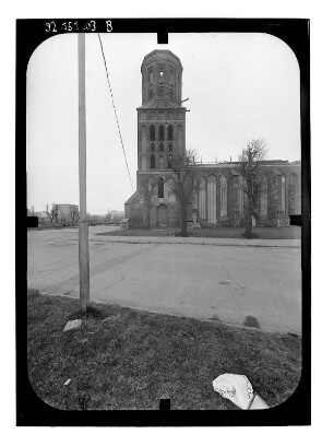 Kaliningrad. Dom (Baubeginn um 1330). Teilansicht von Süden