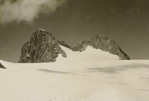 Österreich. Dachsteingruppe. Der Hohe Dachstein, vom Hallstätter Gletscher gesehen