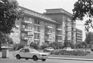 Sanierung des Daches vom Schwesternwohnheim des Städtischen Klinikums in der Kussmaulstraße 64 - 70