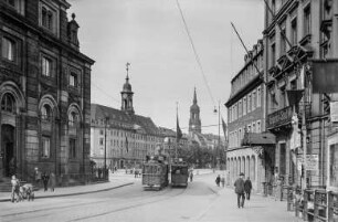 Neustädter Markt : Dresden, Blick von der Augustusbrücke über den Neustädter Markt in die Hauptstraße mit Straßenbahnen
