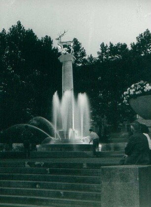 Stadtpark Schöneberg. Hirschbrunnen