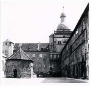 Marienburg, Würzburg: Innenhof