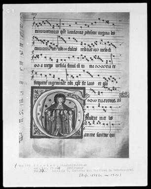 Antiphonar, vermutlich aus einem Zisterzienserkloster — Initiale G mit Christus und Heiligen unter einem Schutzmantel, Folio 57recto