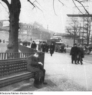 Berlin. Leipziger Platz. Blick aus der Leipziger Straße